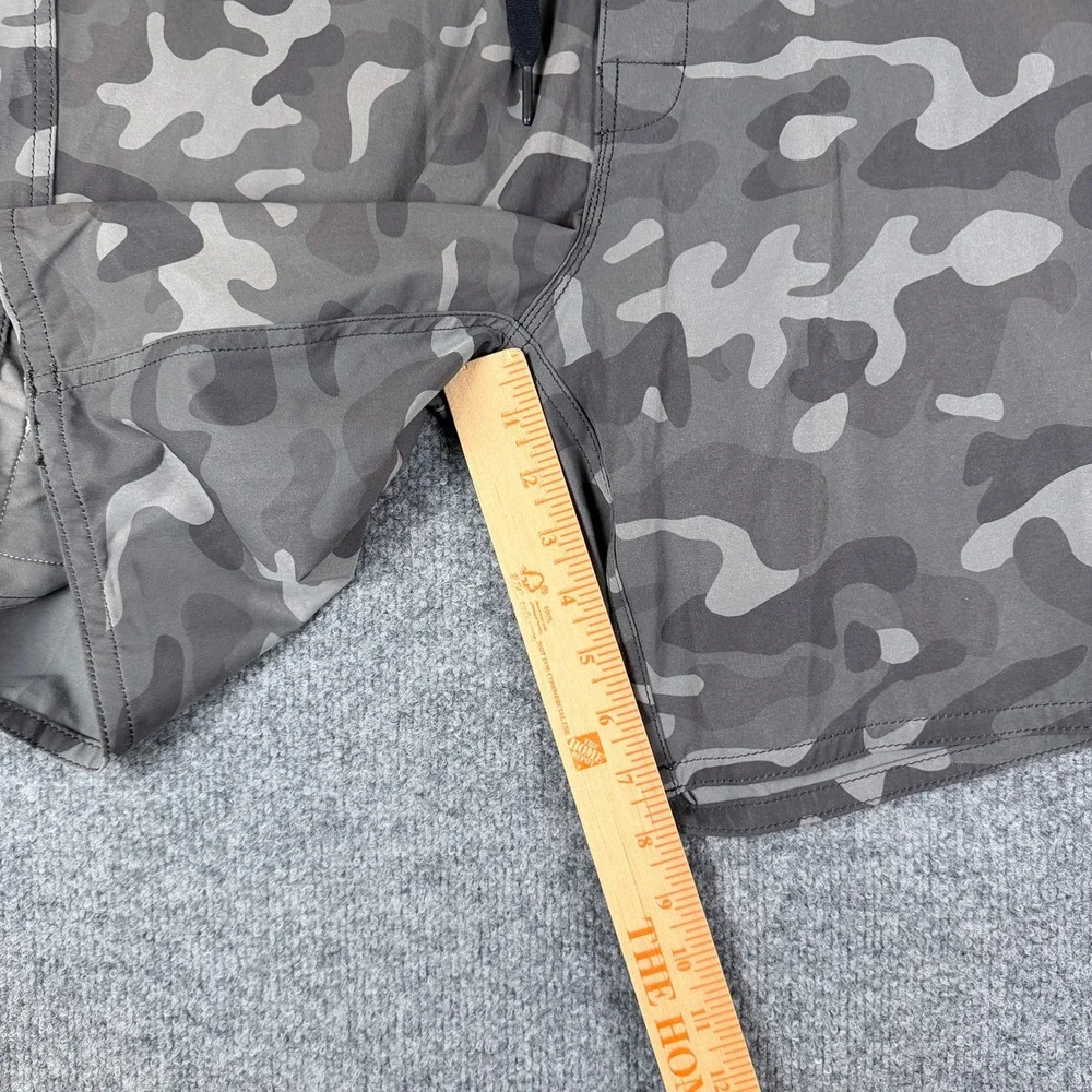 Birdwell Beach Britches Board Shorts Mens 32 M Camo Wyoming Flag Grey Black